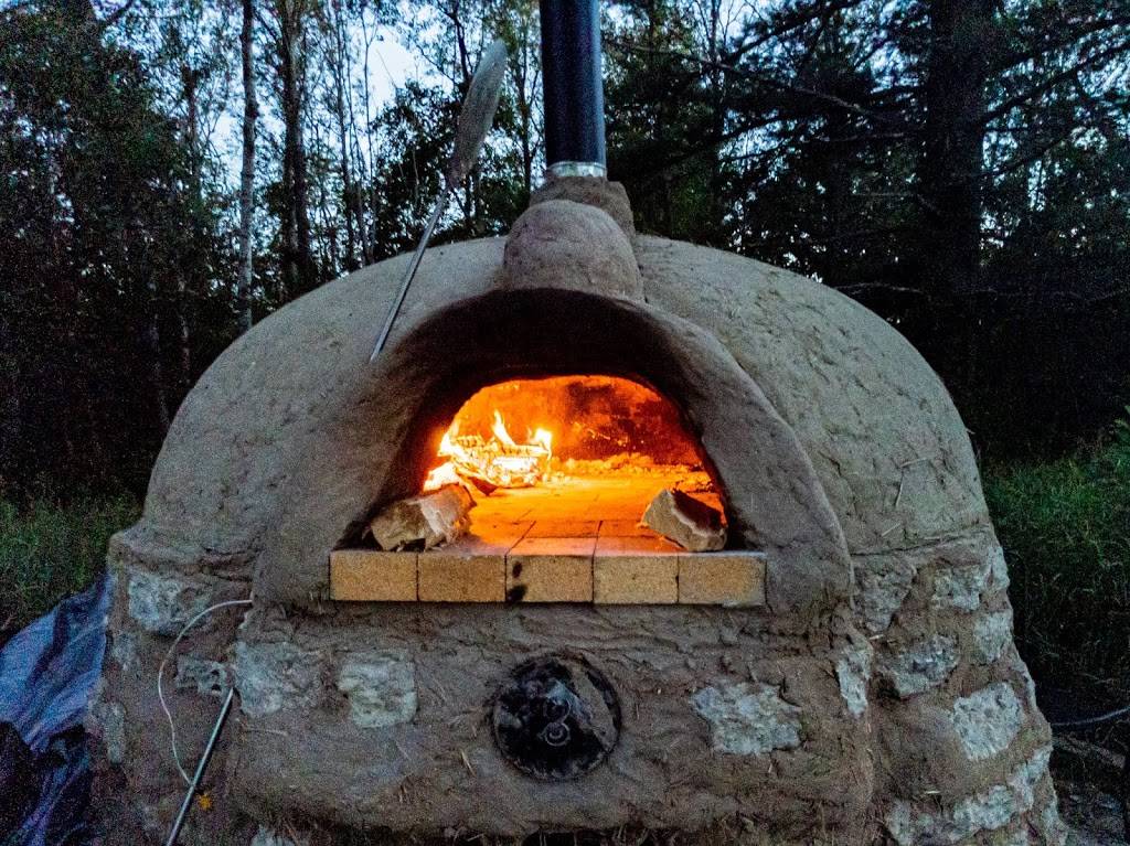 Lukes Place on 131 | restaurant | 790 S Cedar St, Kalkaska, MI 49646, USA | 2312538286 OR +1 231-253-8286