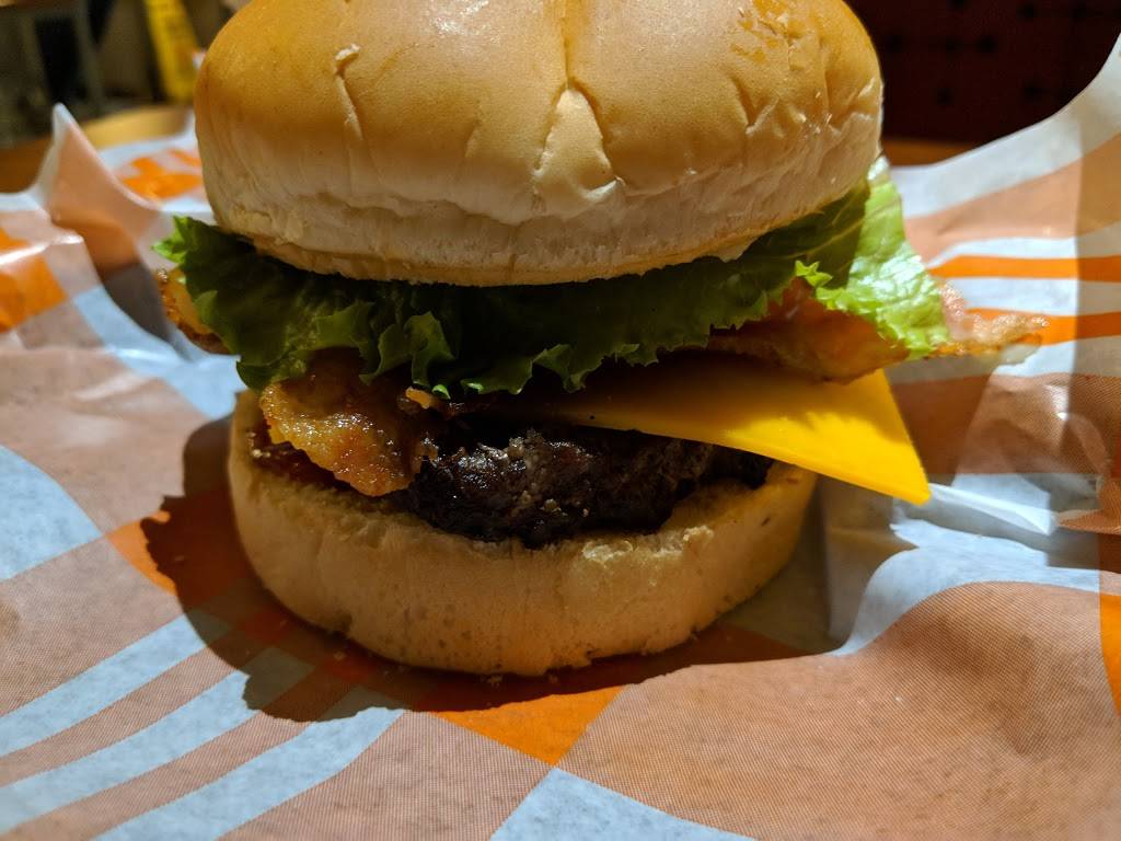 Back Yard Burgers | restaurant | 1015 Center Point Pl, Franklin, TN 37064, USA | 6156288208 OR +1 615-628-8208