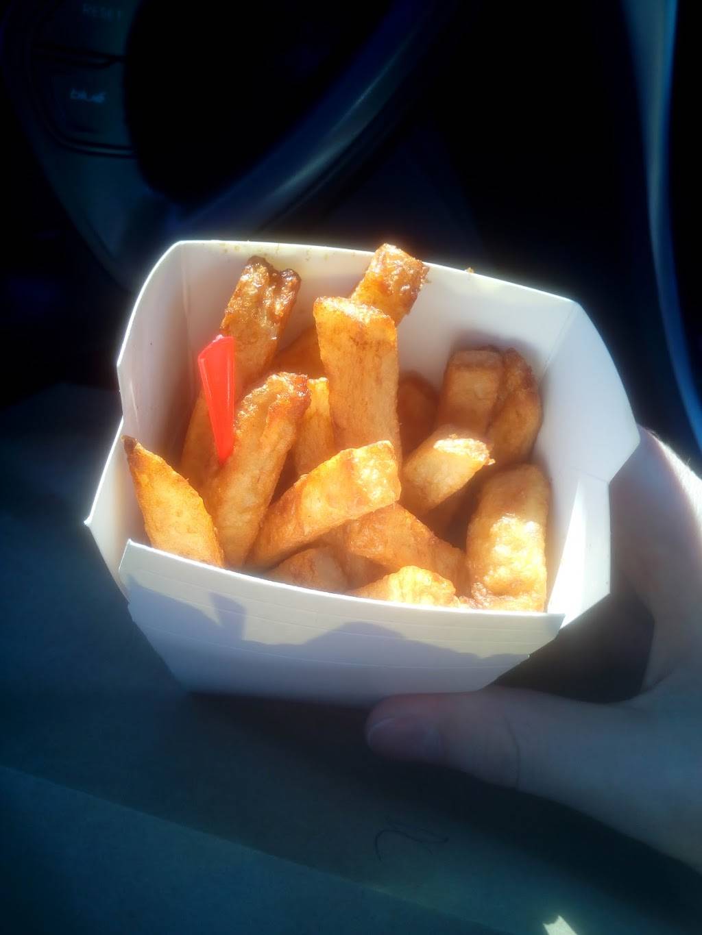 Fritzies West End | restaurant | 32 Perry St, Woodstock, ON N4S 3C3, Canada | 5195396812 OR +1 519-539-6812