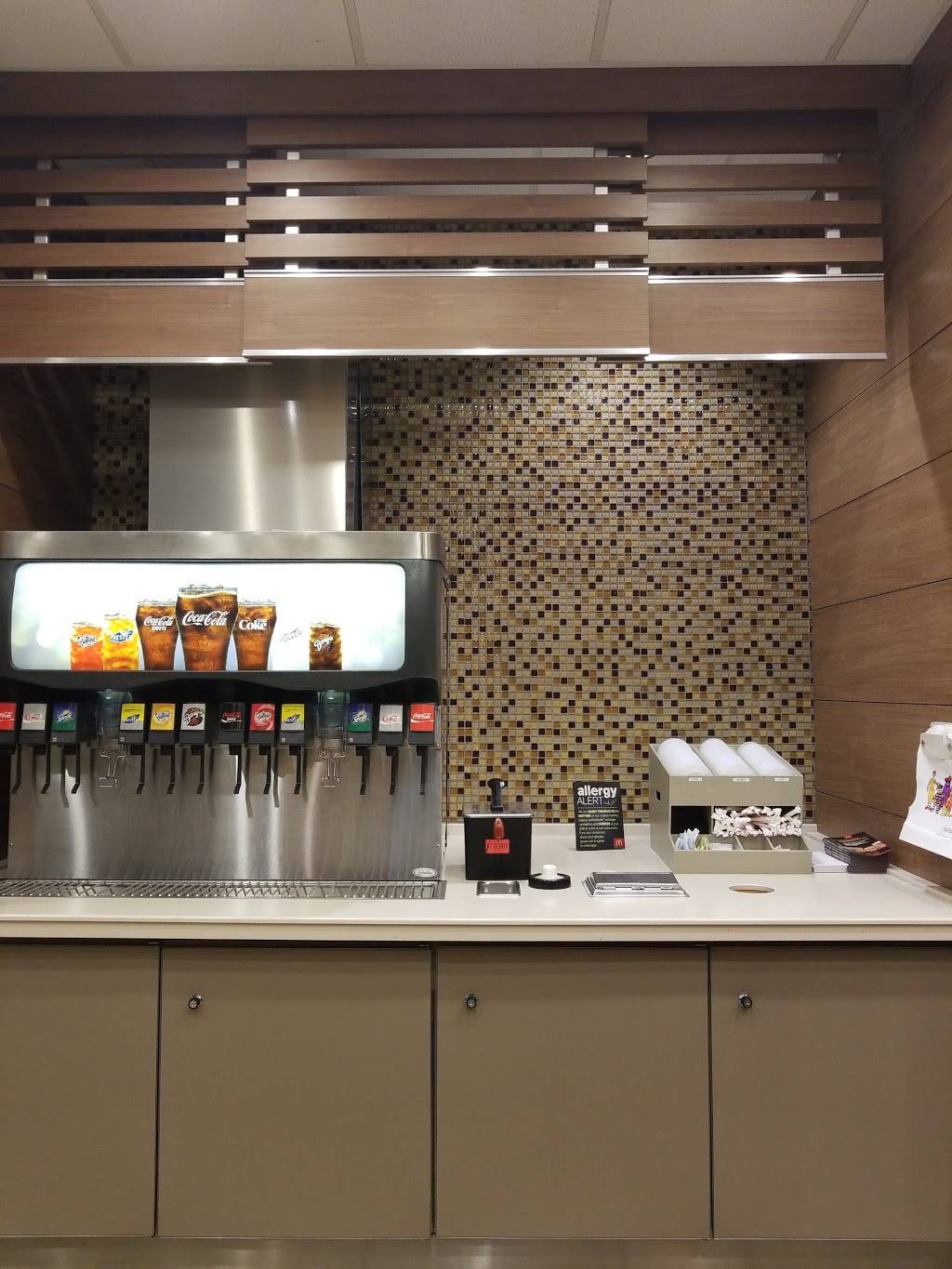 McDonalds | cafe | 800 Stonehaven Dr, Kanata, ON K2M 2Z2, Canada | 6132549438 OR +1 613-254-9438