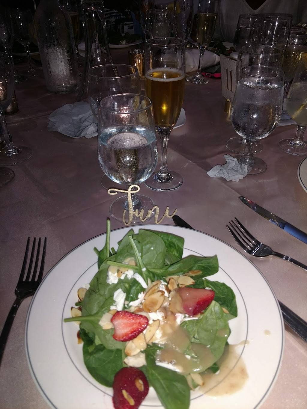 Verandas Beach House | restaurant | 401 Rosecrans Ave, Manhattan Beach, CA 90266, USA | 3105467805 OR +1 310-546-7805