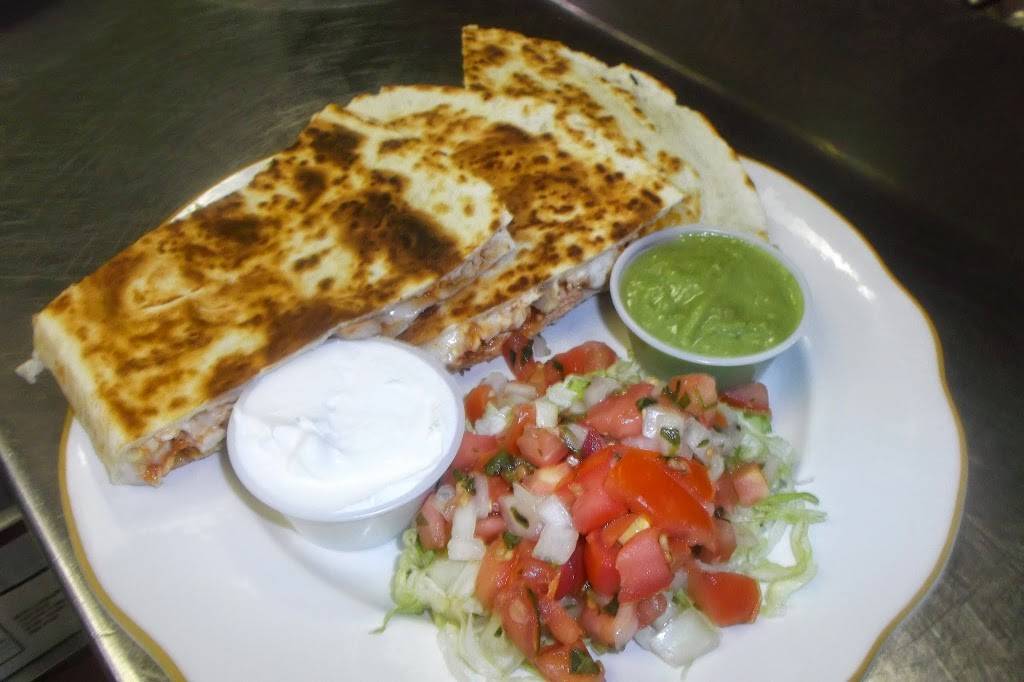 Willys Place | restaurant | 254 N Broad St, Elizabeth, NJ 07208, USA | 9082895250 OR +1 908-289-5250