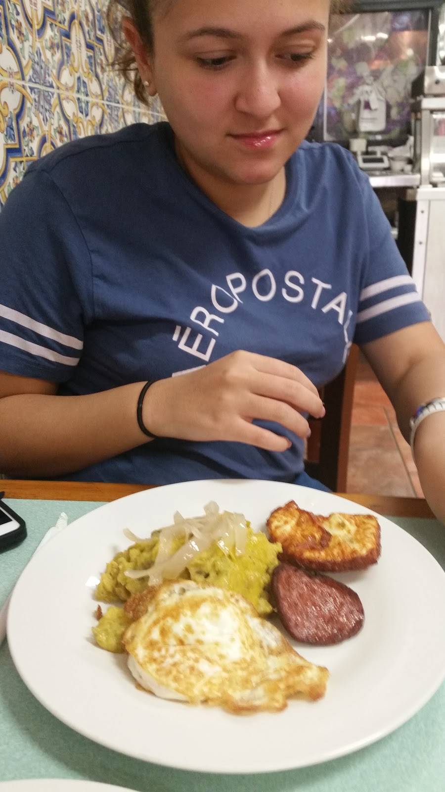 Aroma & Sabor Restaurant | restaurant | 294 Park Ave, Newark, NJ 07107, USA | 9737322929 OR +1 973-732-2929