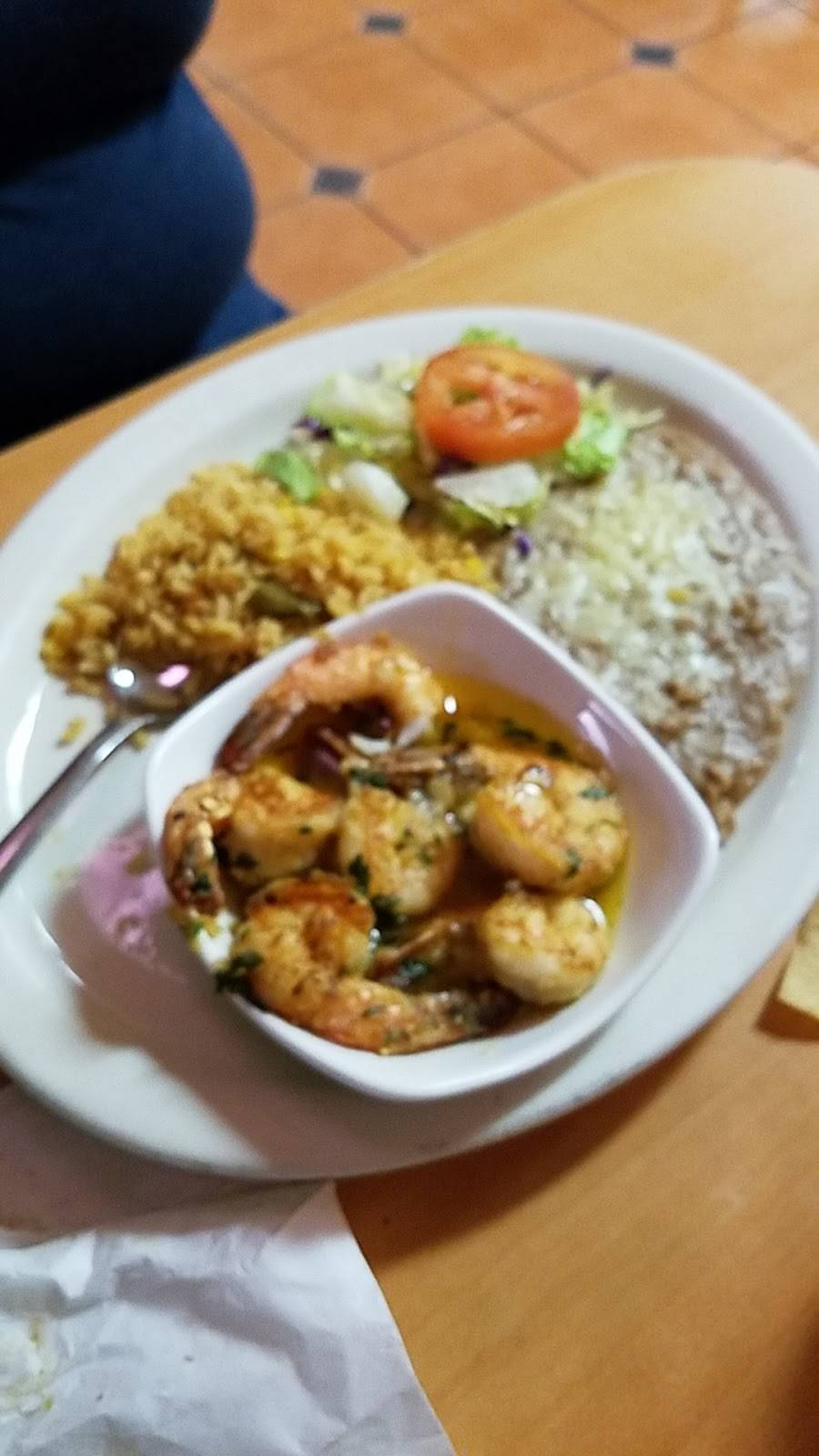 Villa Cariño Mexican Food & Mariscos | restaurant | 1066 N Hacienda Blvd, La Puente, CA 91745, USA | 6269182978 OR +1 626-918-2978