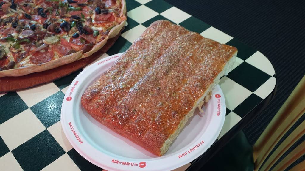 Pizza Hut | restaurant | 3316 Grant Line Rd, New Albany, IN 47150, USA | 8129447001 OR +1 812-944-7001