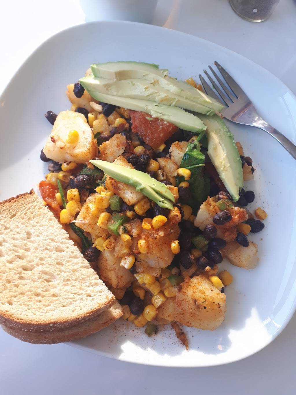 Gage Park Diner | restaurant | 975 Main St E, Hamilton, ON L8M 1N2, Canada | 2893898333 OR +1 289-389-8333