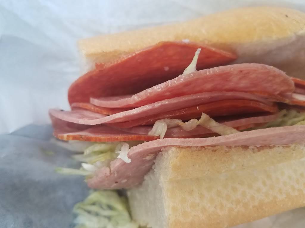 DElias Grinders Orangecrest | restaurant | 19009 Van Buren Boulevard, Riverside, CA 92508, USA | 9517803354 OR +1 951-780-3354