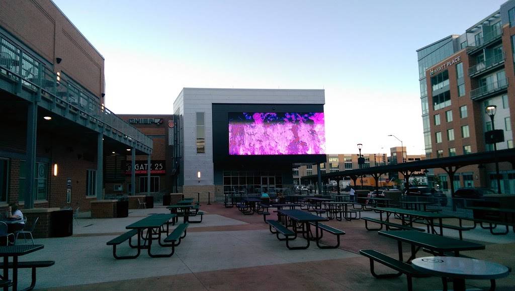 Longwells | restaurant | 350 Canopy St #100, Lincoln, NE 68508, USA | 4029045283 OR +1 402-904-5283