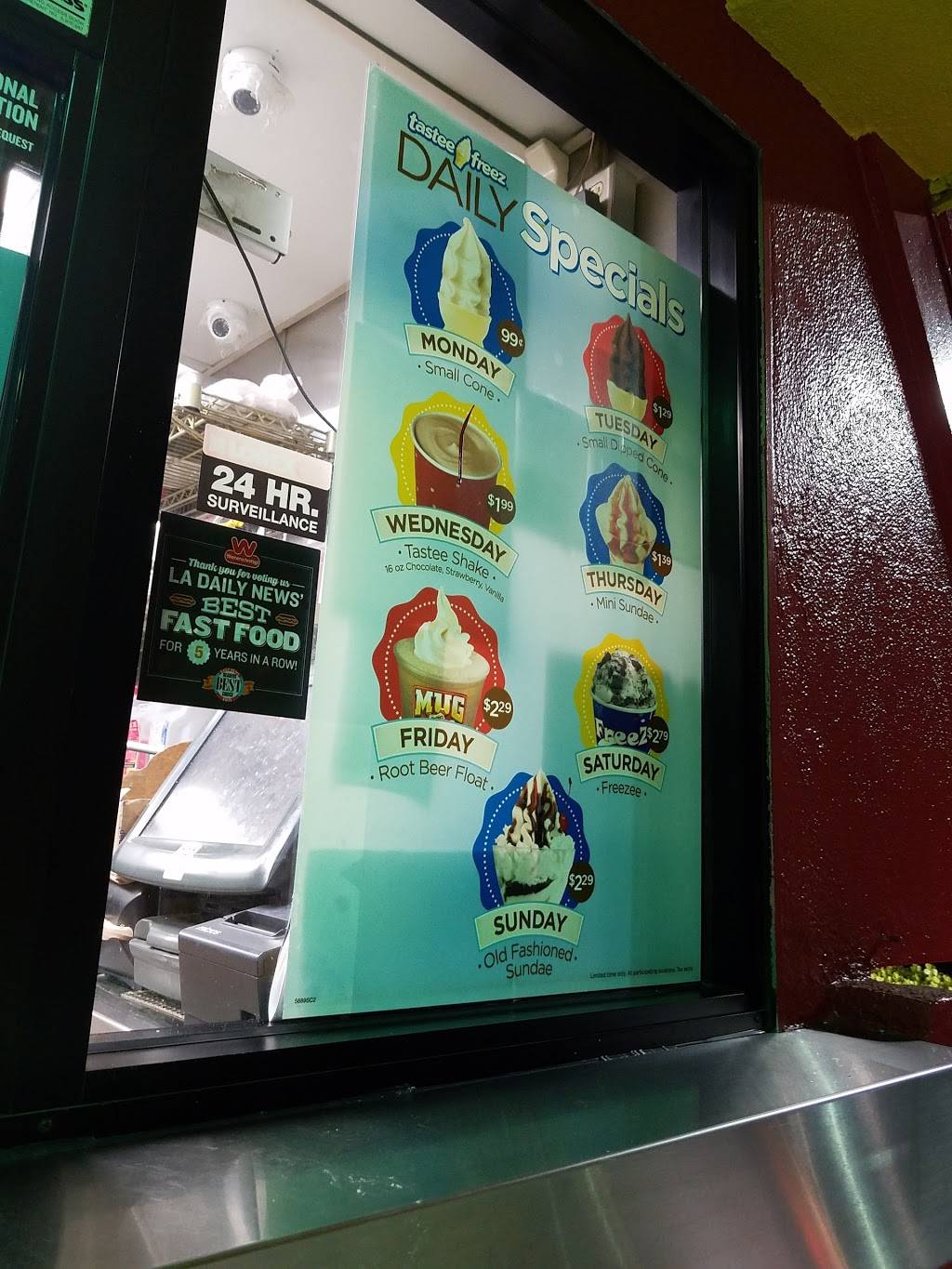 Wienerschnitzel | restaurant | 2569 W Ball Rd, Anaheim, CA 92804, USA | 7147614705 OR +1 714-761-4705