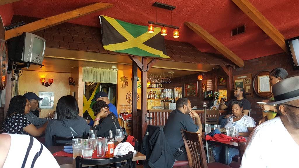 De Palm Tree Restaurant | restaurant | 8631 Olive Blvd, St. Louis, MO 63132, USA | 3144325171 OR +1 314-432-5171