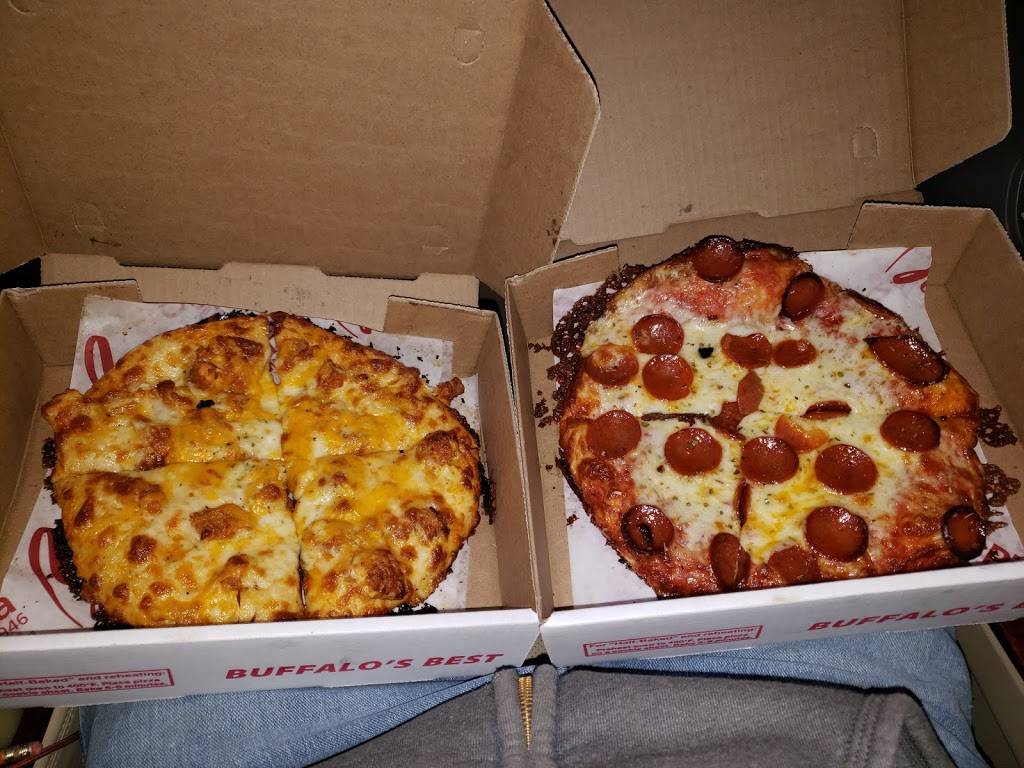 Bocce Club Pizza | restaurant | 4174 Bailey Ave, Buffalo, NY 14226, USA | 7168331344 OR +1 716-833-1344