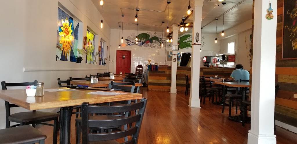 Catalinos | restaurant | 7724 Maple St, New Orleans, LA 70118, USA | 5045186735 OR +1 504-518-6735