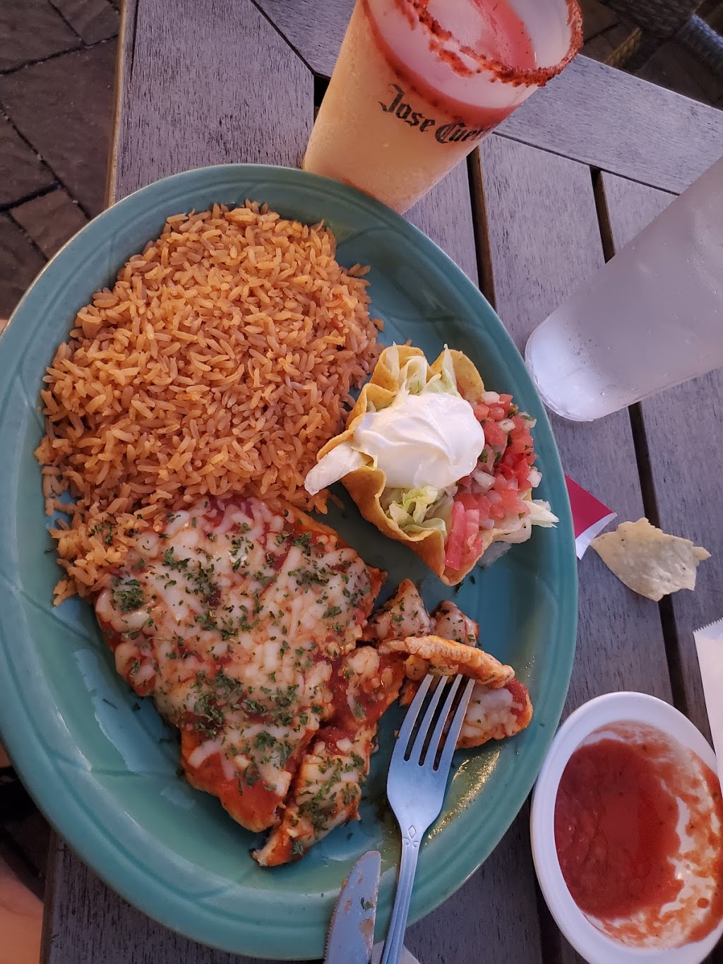 Cactus Cantina of Fairhope | restaurant | 108 N Section St #2431, Fairhope, AL 36532, USA | 2515179896 OR +1 251-517-9896