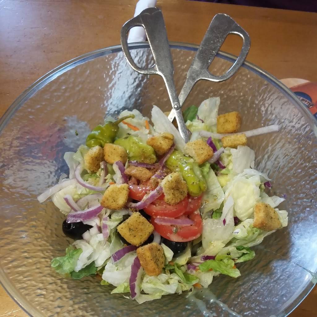 Olive Garden Italian Restaurant | meal takeaway | R6, 1741 N Victory Pl, Burbank, CA 91504, USA | 8185593640 OR +1 818-559-3640