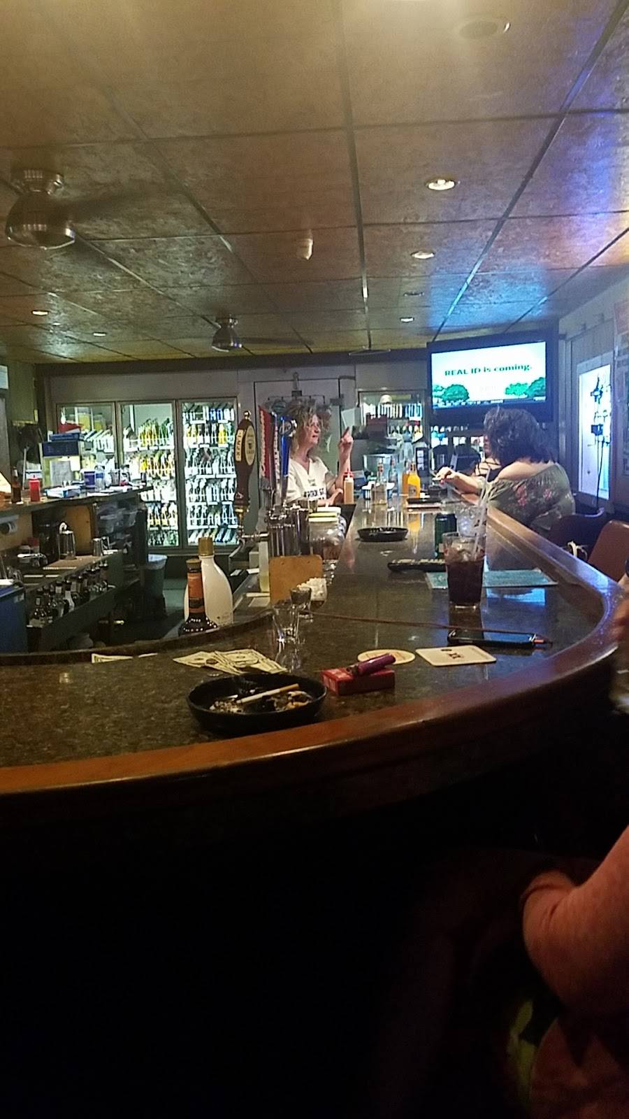 Clayts Corner Tavern | restaurant | 400 W Market St, Trevorton, PA 17881, USA | 5707973349 OR +1 570-797-3349