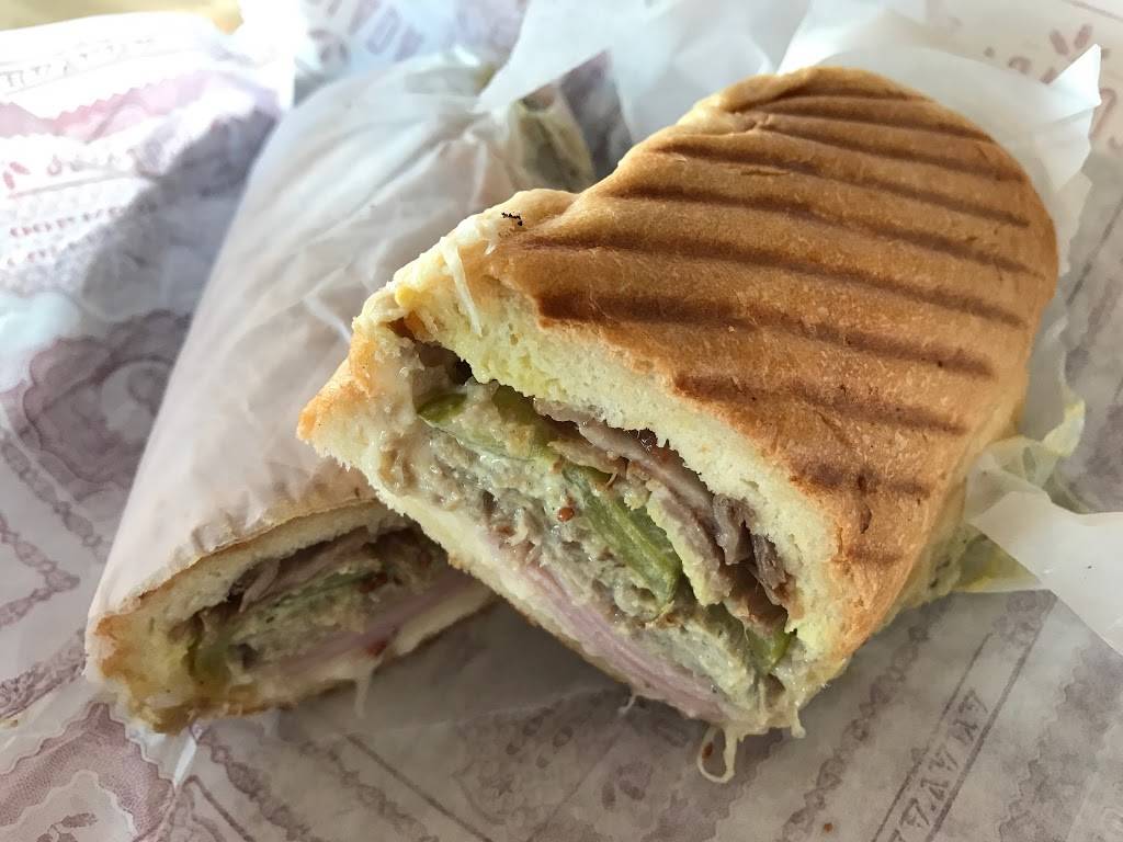 Colada Shop | cafe | 21430 Epicerie Plaza, Sterling, VA 20164, USA | 7034291362 OR +1 703-429-1362