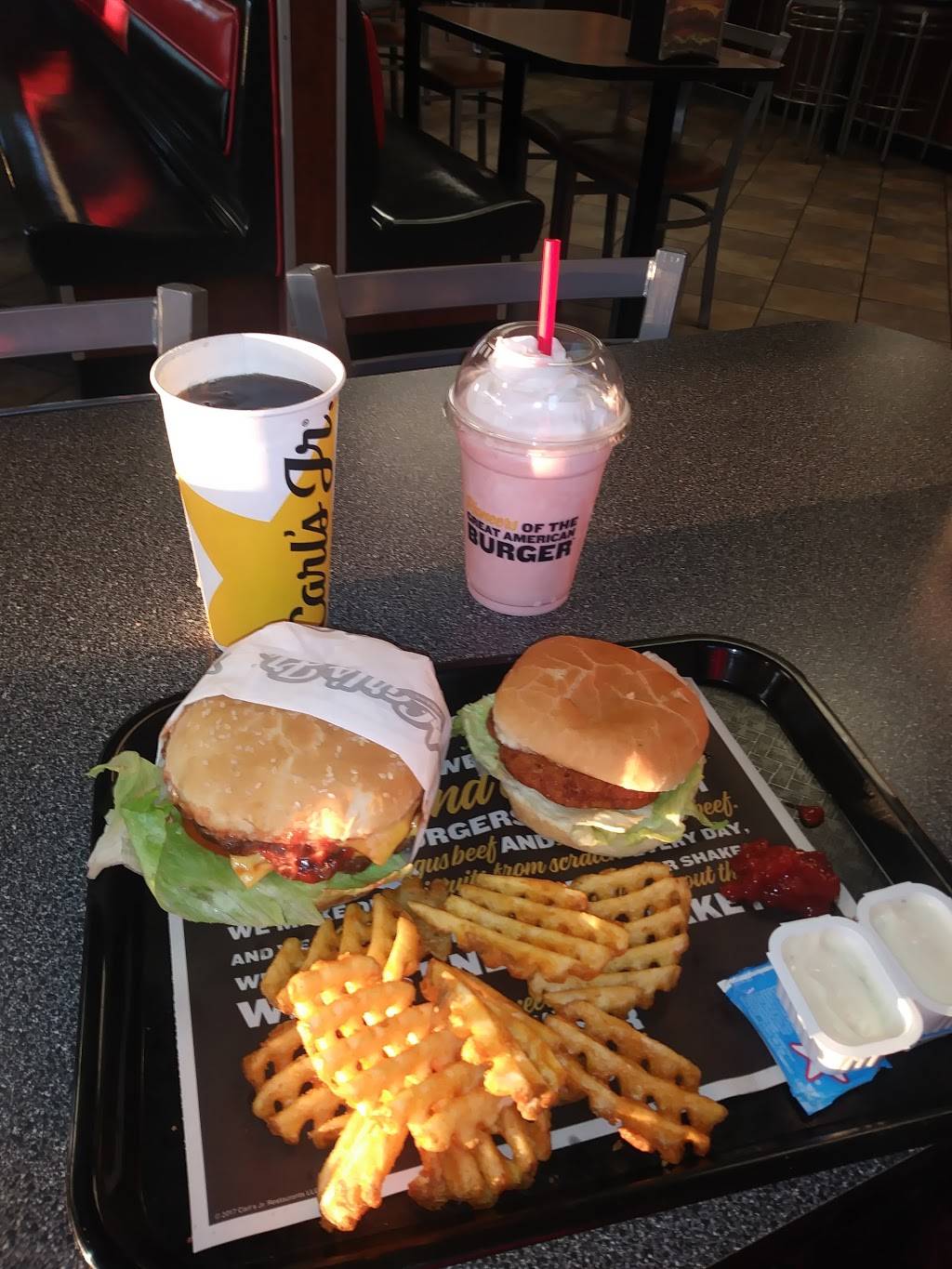 Carls Jr | restaurant | 700 Long Beach Boulevard, Long Beach, CA 90813, USA | 5624327502 OR +1 562-432-7502