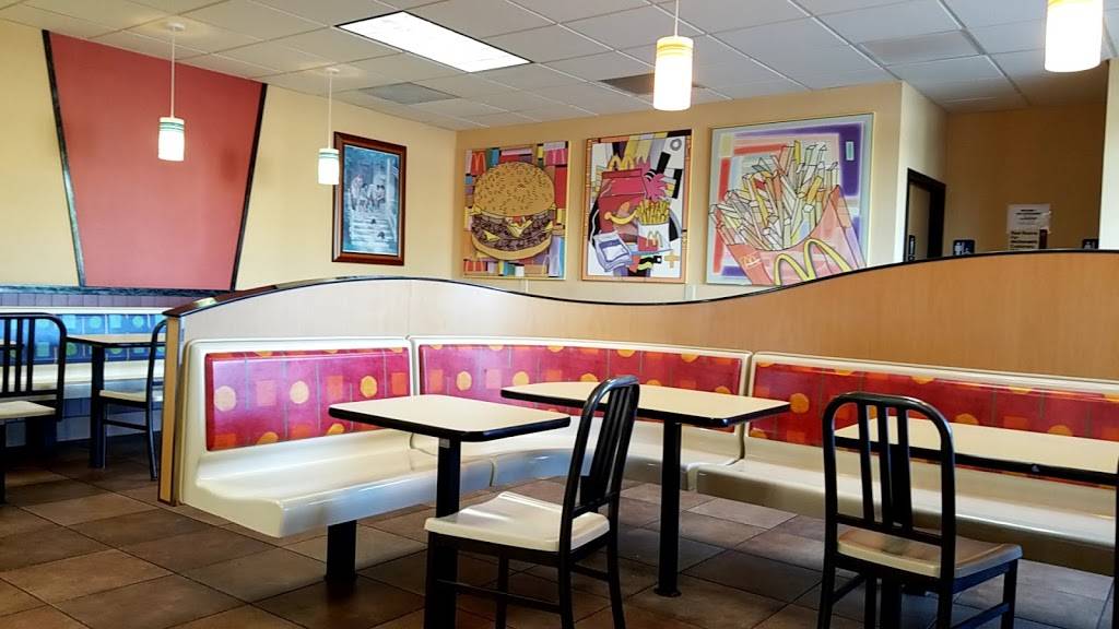 McDonalds | cafe | 2212 N Texas St, Fairfield, CA 94533, USA | 7074212867 OR +1 707-421-2867