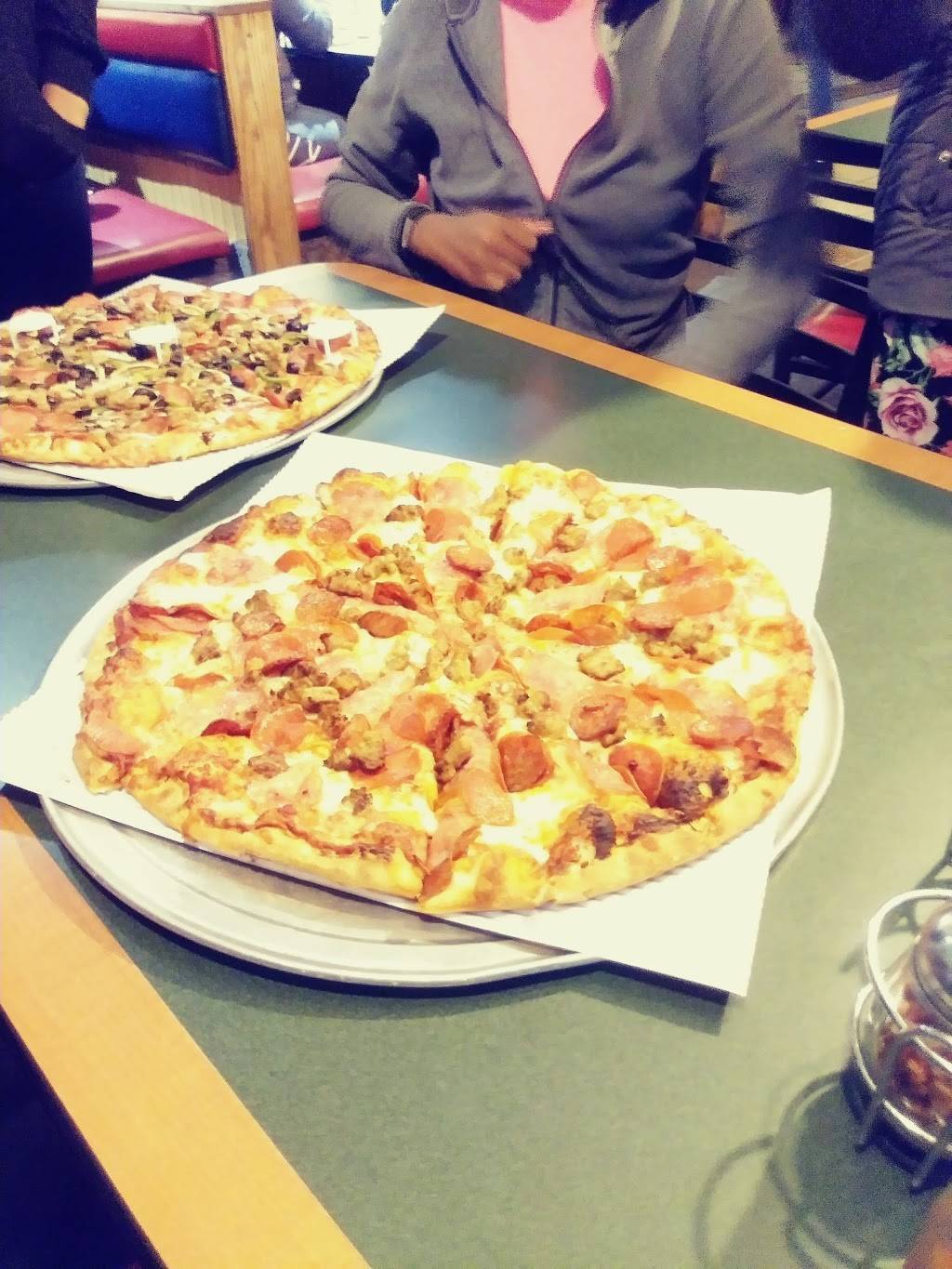 Round Table Pizza | meal delivery | 15255 E 14th St, San Leandro, CA 94578, USA | 5102783002 OR +1 510-278-3002