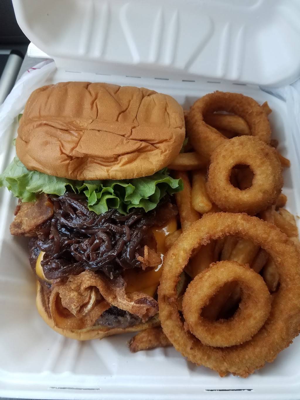 Valhalla Crossing | restaurant | 2 Cleveland St, Valhalla, NY 10595, USA | 9146824076 OR +1 914-682-4076