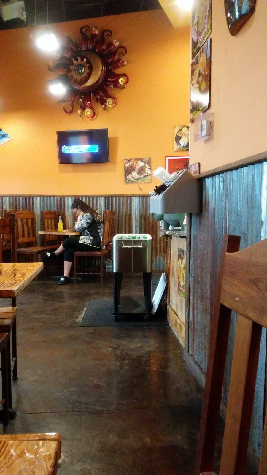 El Patron Tacos y Tortas al 100 | restaurant | 4291 N Cockrell Hill Rd, Dallas, TX 75212, USA | 2149517373 OR +1 214-951-7373