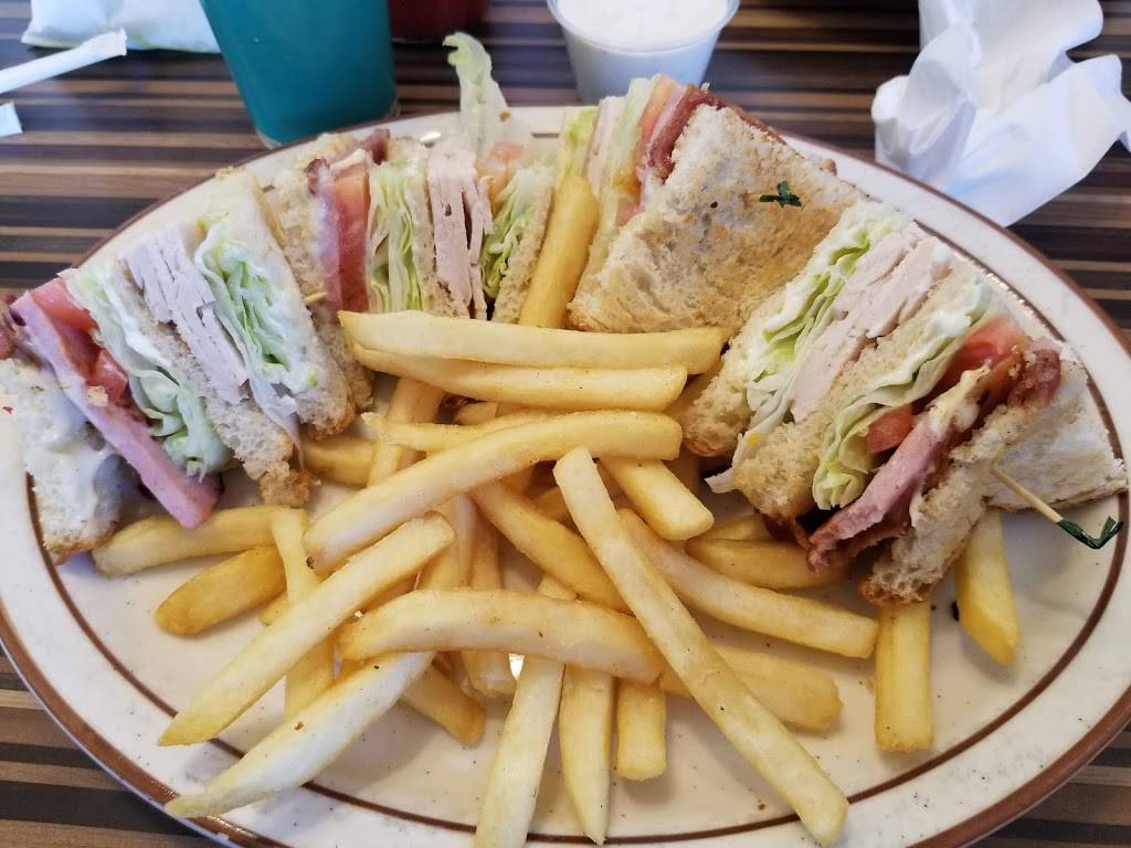 Toms Burgers 27 | restaurant | 37959 47th St E, Palmdale, CA 93552, USA | 6615332777 OR +1 661-533-2777