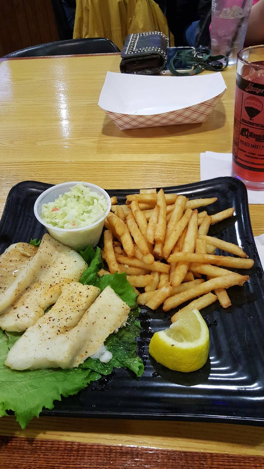 Nezzys Sports Bar & Grill | restaurant | 1345 2nd Ave, Cumberland, WI 54829, USA | 7158224321 OR +1 715-822-4321