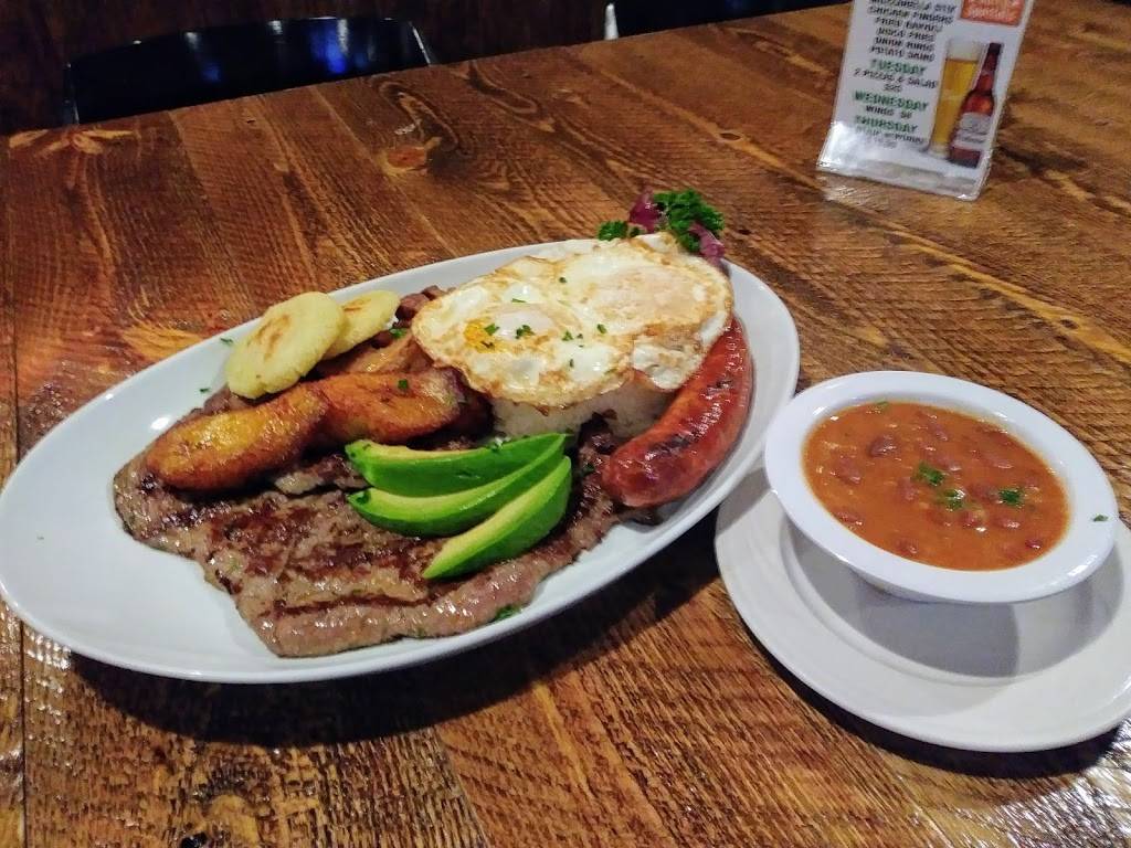 Chelas Restaurant & Bar | restaurant | 131 Newark Pompton Turnpike, Little Falls, NJ 07424, USA | 9738378588 OR +1 973-837-8588