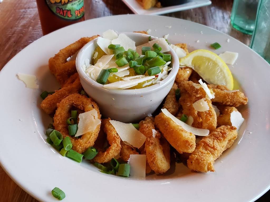 The Conch House Restaurant | night club | 57 Comares Ave, St. Augustine, FL 32080, USA | 9048298646 OR +1 904-829-8646