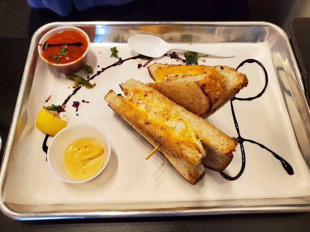 Grilled Cheese Gallery | restaurant | 16 Cathedral Pl, St. Augustine, FL 32084, USA | 9047707973 OR +1 904-770-7973