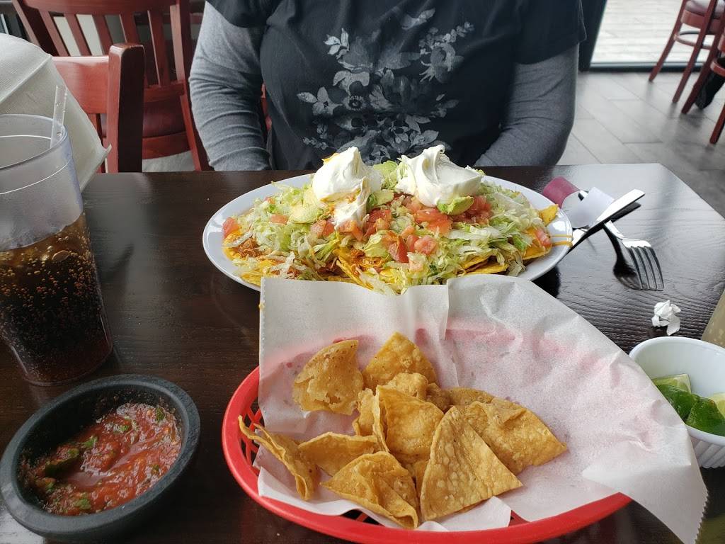 Taquería Aurora | restaurant | 645 N Elmwood Dr, Aurora, IL 60506, USA | 6302993036 OR +1 630-299-3036