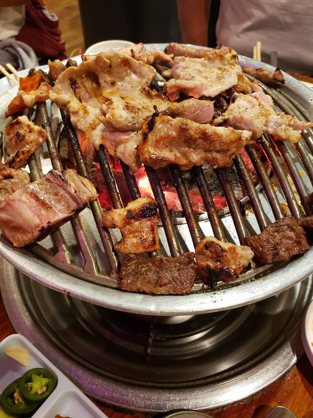 Brothers Korean BBQ | restaurant | 12218 E Centralia St, Lakewood, CA 90715, USA | 5629241717 OR +1 562-924-1717