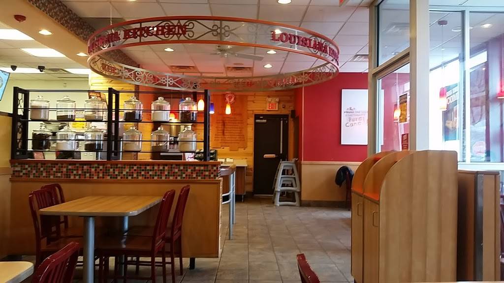 Popeyes Louisiana Kitchen | restaurant | 1112 State St, Schenectady, NY 12304, USA | 5183722301 OR +1 518-372-2301
