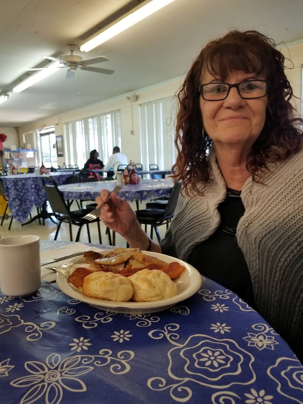 City Limits Cafe | restaurant | 1717 Cainsville Rd, Lebanon, TN 37090, USA | 6154539138 OR +1 615-453-9138