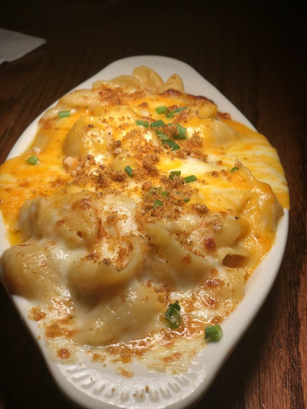 Bleachers Bar and Grill | restaurant | 6092 Jericho Turnpike, Commack, NY 11725, USA | 6314869696 OR +1 631-486-9696