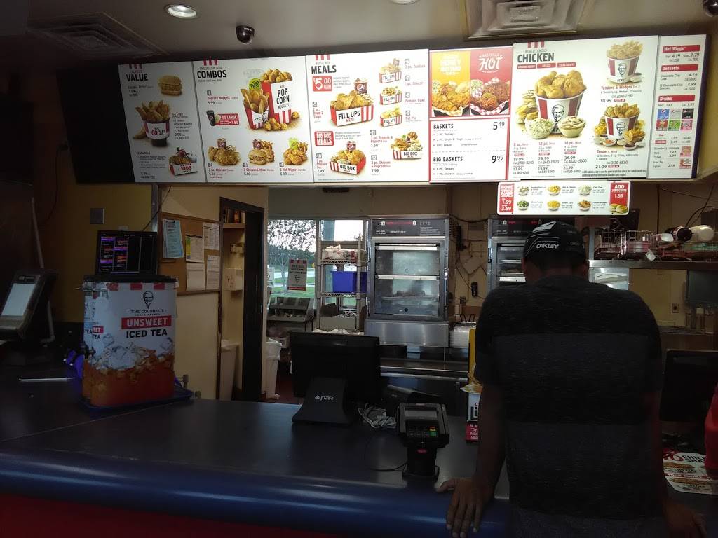 KFC | restaurant | 1450 W Fairmont Pkwy, La Porte, TX 77571, USA | 2818679343 OR +1 281-867-9343