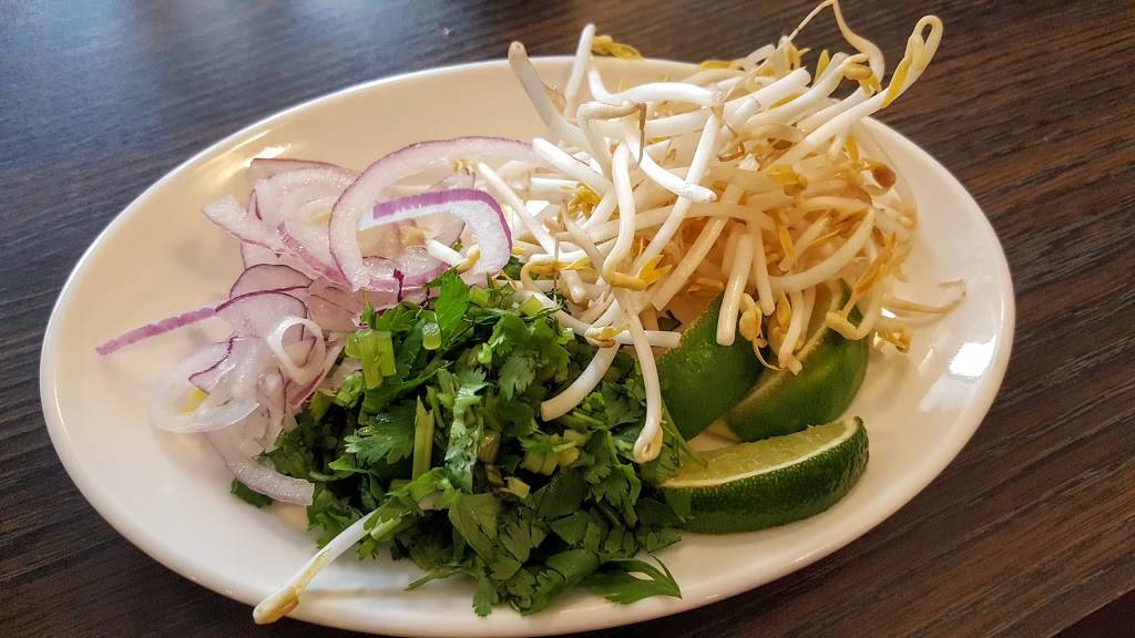 I-Pho | restaurant | 2817 W Berry St, Fort Worth, TX 76109, USA | 8173499128 OR +1 817-349-9128