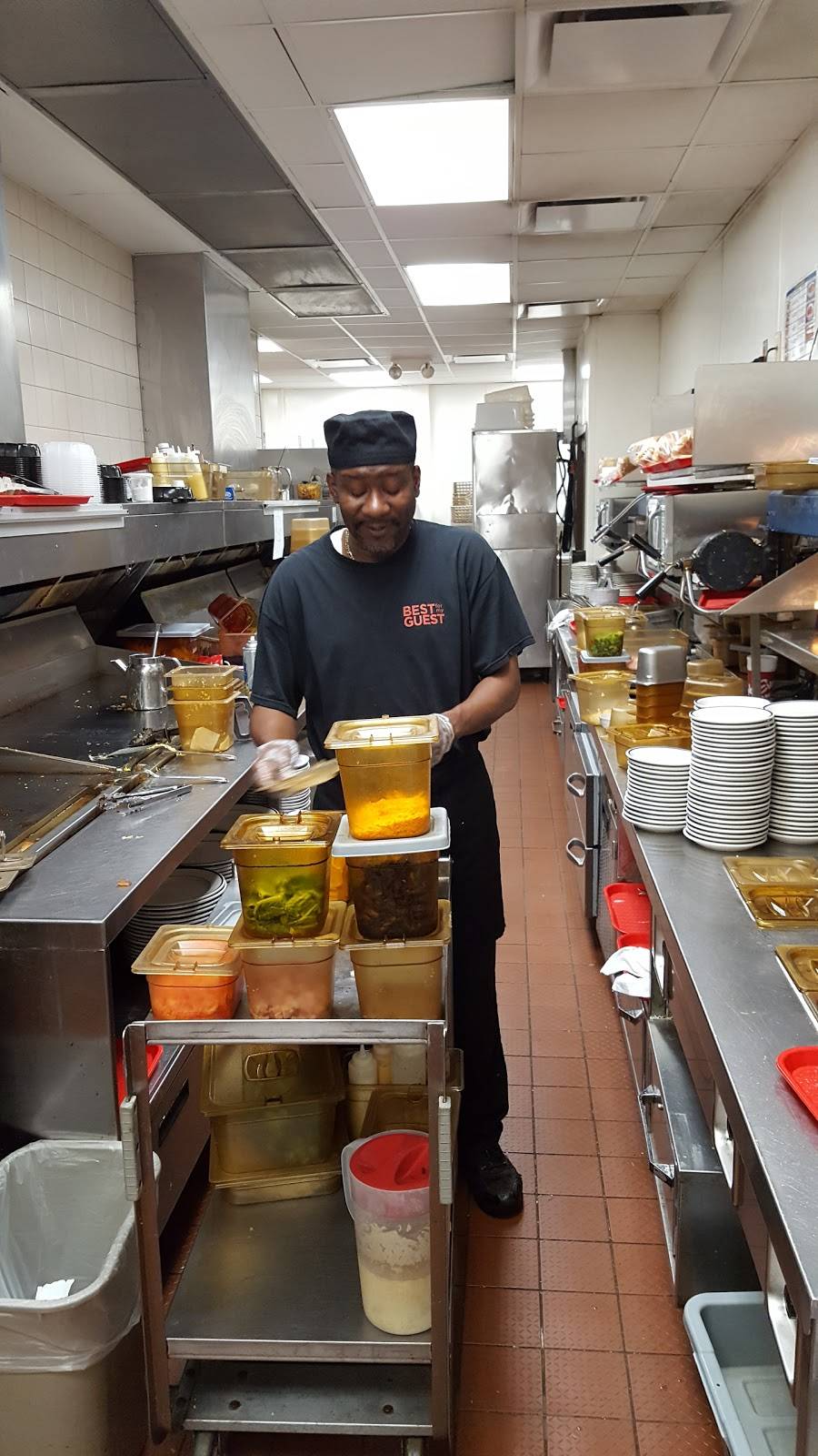 Bob Evans | restaurant | 1417 W McGalliard Rd, Muncie, IN 47304, USA | 7652847669 OR +1 765-284-7669