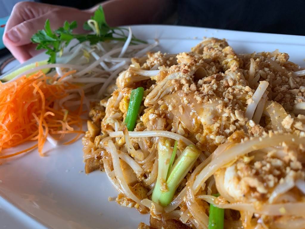 Tani Thai Restaurant | restaurant | 15 E Main St NE, Buford, GA 30518, USA | 7709321688 OR +1 770-932-1688