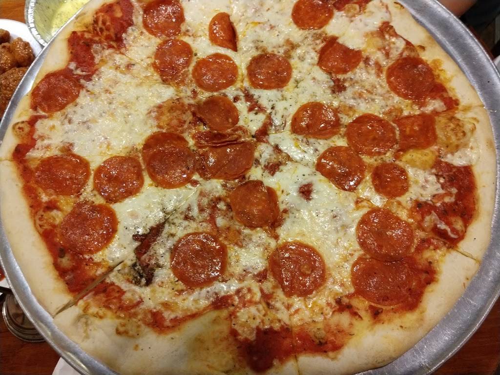 DeLosas Pizza | restaurant | 12800 Village Blvd, Madeira Beach, FL 33708, USA | 7273984657 OR +1 727-398-4657