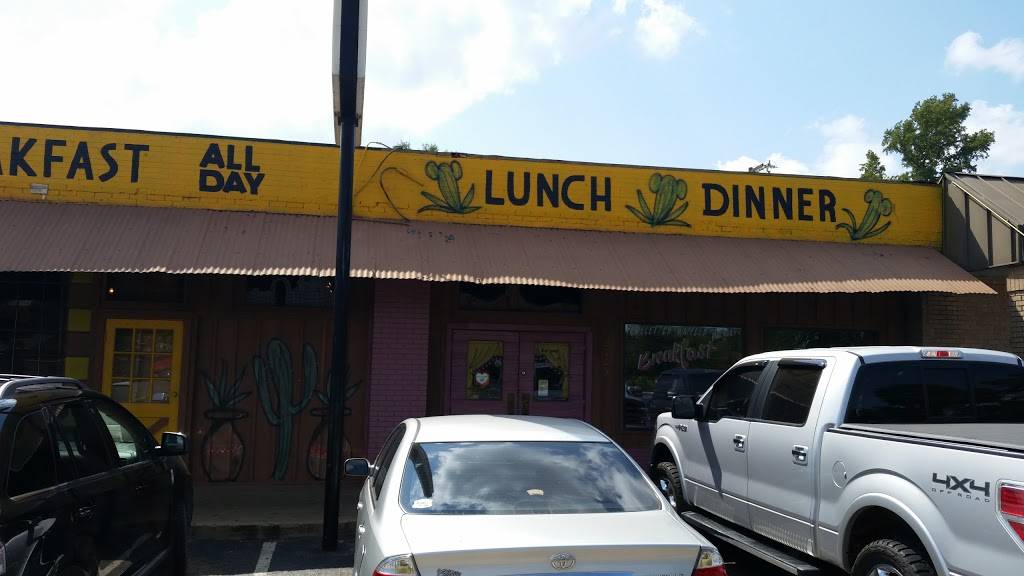 Mamas Restaurant | restaurant | 2105 E 5th St, Tyler, TX 75701, USA | 9035267915 OR +1 903-526-7915