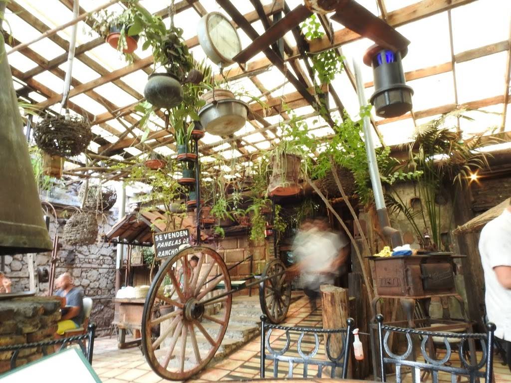 El Nido | restaurant | Blvd. Benito Juárez 67, Centro, 22710 Rosarito, B.C., Mexico | 016616121430 OR +52 661 612 1430