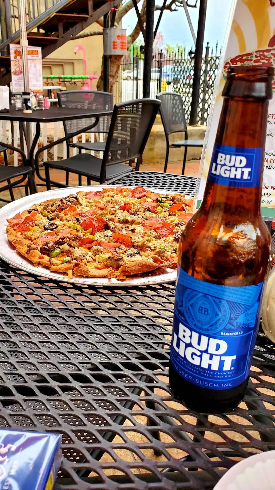 Pizza House | restaurant | 312 E Commercial St, Springfield, MO 65803, USA | 4178814073 OR +1 417-881-4073