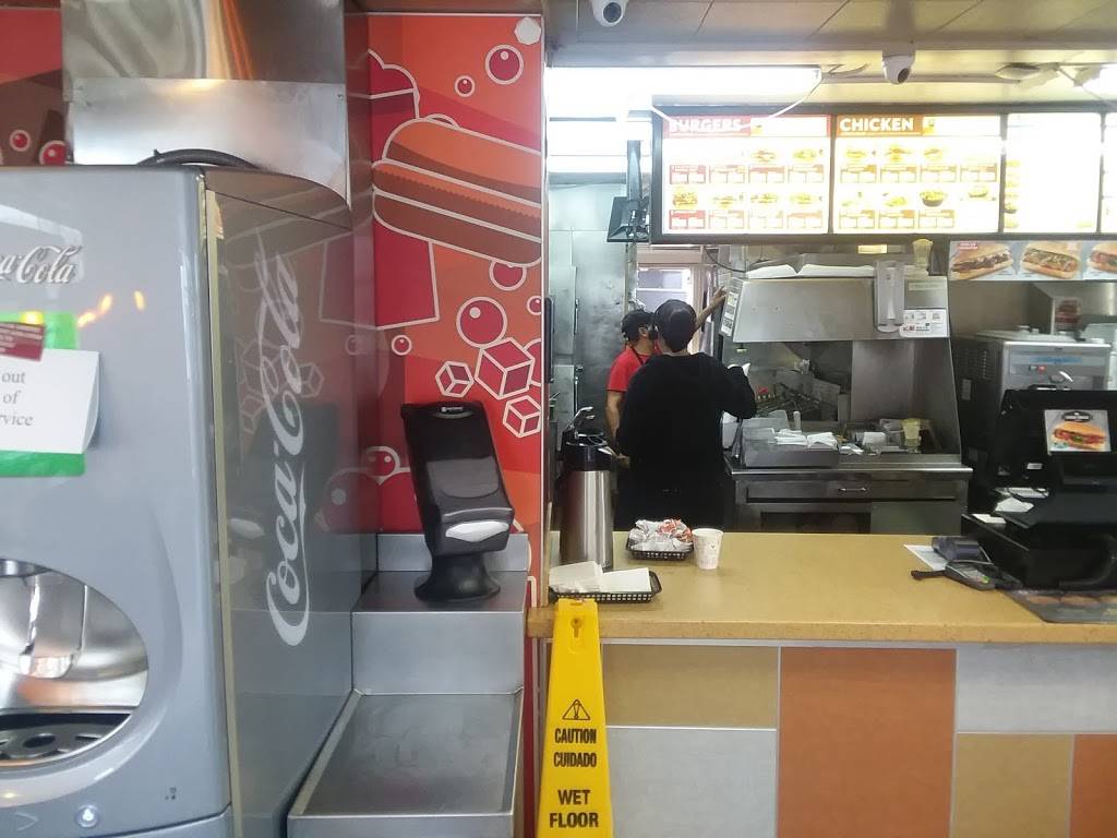 Jack in the Box | restaurant | 2025 Lincoln Blvd, Santa Monica, CA 90405, USA | 3104502927 OR +1 310-450-2927