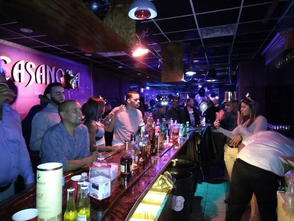 Casanova Lounge Inc | restaurant | 983 State St, Perth Amboy, NJ 08861, USA | 7324429494 OR +1 732-442-9494