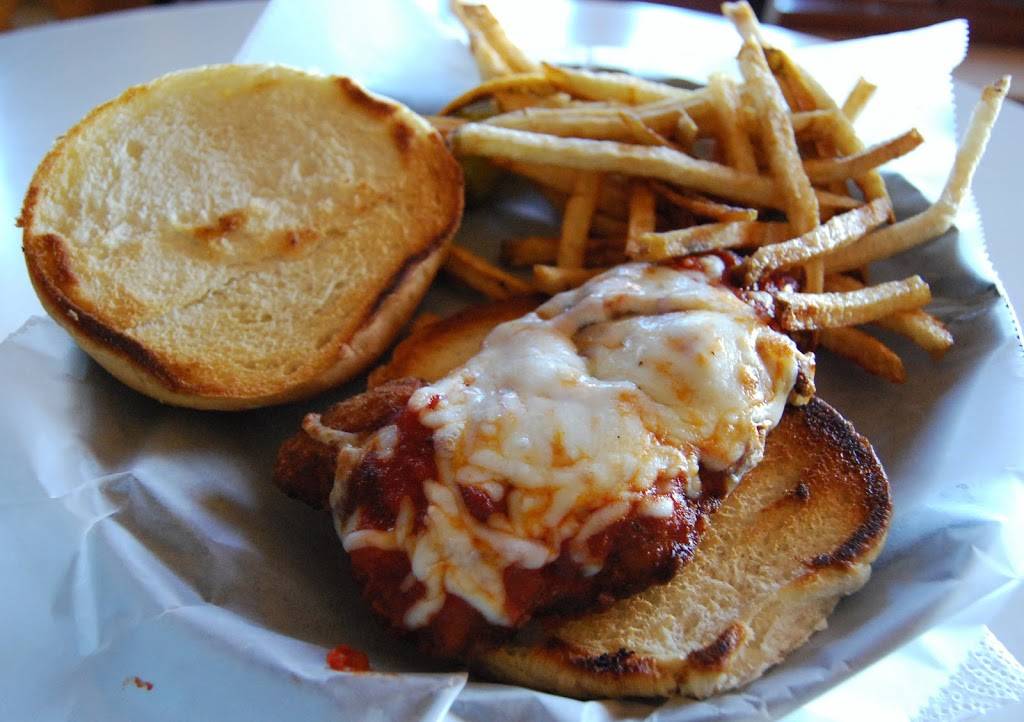 Marios Italian Sports Bar | restaurant | 2322 Lathrop Ave, Racine, WI 53405, USA | 2625540880 OR +1 262-554-0880