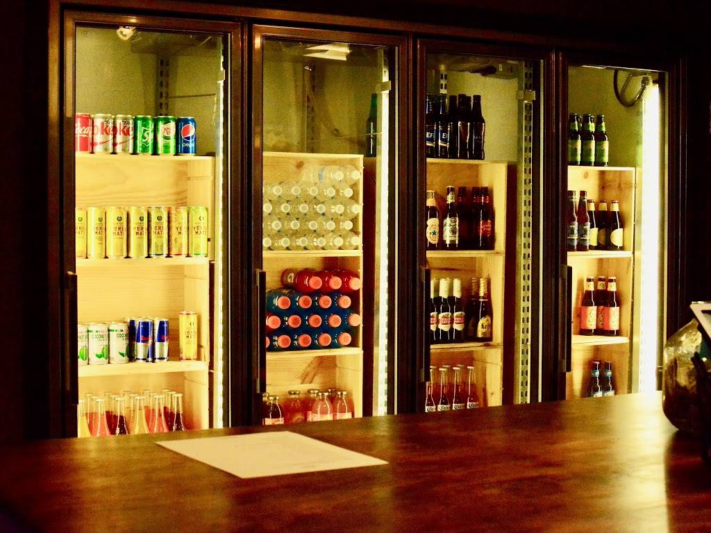 a Chateau | restaurant | 1917 18th St NW, Washington, DC 20009, USA | 2027485154 OR +1 202-748-5154