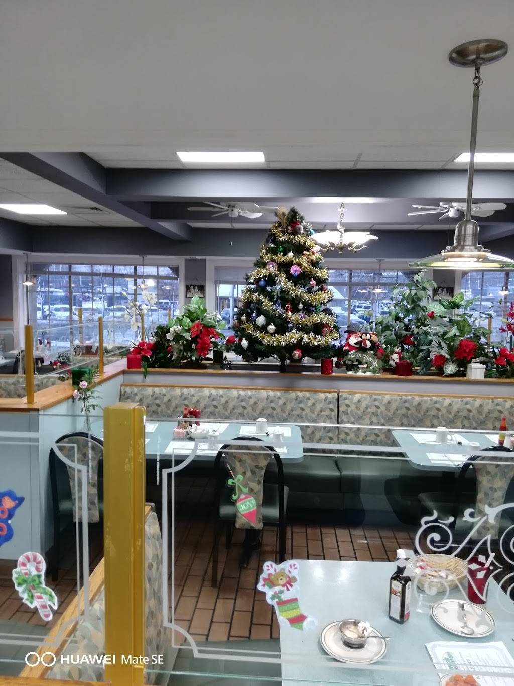 Peacock Restaurant | restaurant | 2670 Belvidere Rd, Waukegan, IL 60085, USA | 8476623333 OR +1 847-662-3333