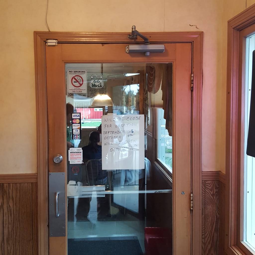 Di Carlos Pizza | restaurant | 330 N Springfield St, Virden, IL 62690, USA | 2179655323 OR +1 217-965-5323