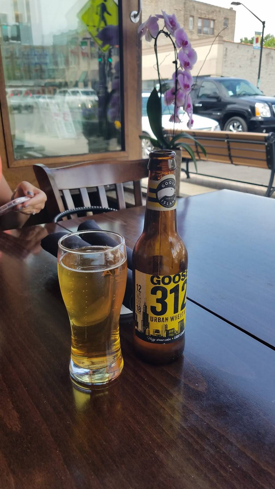 Bua Hana | restaurant | 7330 Madison St, Forest Park, IL 60130, USA | 7084880480 OR +1 708-488-0480